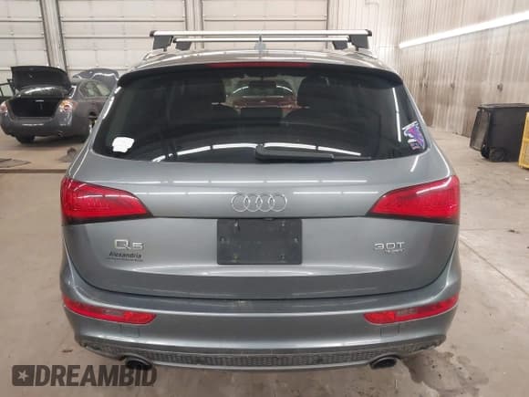 ✅ 2014 Audi Q5 Premium Plus • VIN: WA1DGAFP6EA036195 • Lot: 42027383. Listed on IAAI with 196,261 mi. Free auction sales archive from the USA and detailed vehicle history report at DreamBid. Image 17.