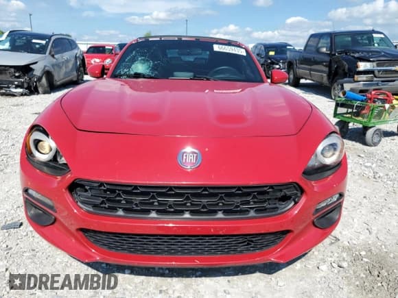 ✅ 2017 FIAT 124 Spider Classica • VIN: JC1NFAEK6H0112038 • Lot: 66659435. Listed on Copart with 88,827 mi. Free auction sales archive from the USA and detailed vehicle history report at DreamBid. Image 5.