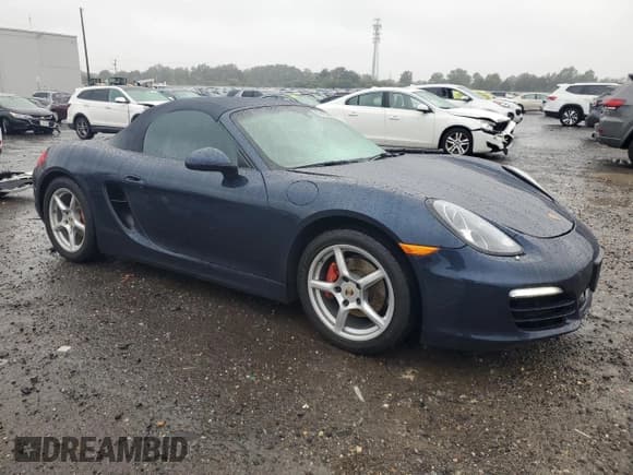 ✅ 2013 Porsche Boxster • VIN: WP0CA2A82DS113985 • Lot: 80802805. Wystawiony na Copart z przebiegiem 57 090 mil. Bezpłatny archiwum sprzedaży aukcyjnych z USA i szczegółowy raport historii pojazdu na DreamBid. Zdjęcie 4.