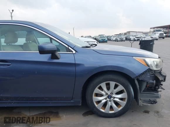✅ 2015 Subaru Legacy Premium • VIN: 4S3BNAD62F3005027 • Lot: 43727183. Listed on IAAI with 189,727 mi. Free auction sales archive from the USA and detailed vehicle history report at DreamBid. Image 19.