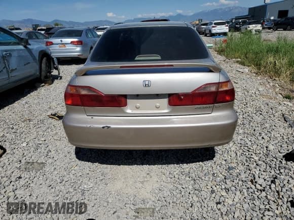 ✅ 2000 Honda Accord EX • VIN: JHMCG5650YC000789 • Lot: 67560185. Listed on Copart with 156,133 mi. Free auction sales archive from the USA and detailed vehicle history report at DreamBid. Image 6.