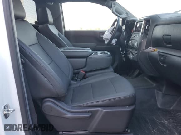 ✅ 2024 GMC Sierra 1500 Pro • VIN: 3GTNHAEK5RG275225 • Лот: 76049814. Опубликован ранее на Copart с пробегом Не указан. Бесплатный доступ к архиву аукционных продаж из США и подробный отчёт об истории автомобиля на DreamBid. Изображение 10.