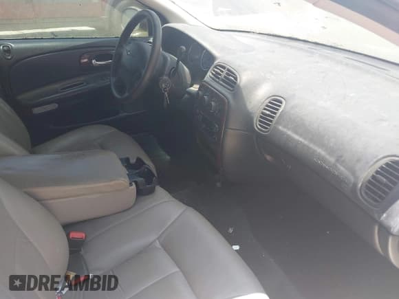 ✅ 2001 Chrysler Concorde LX • VIN: 2C3HD46R51H620137 • Лот: 42241447. Опубликован ранее на IAAI с пробегом 101 000 миль. Бесплатный доступ к архиву аукционных продаж из США и подробный отчёт об истории автомобиля на DreamBid. Изображение 5.