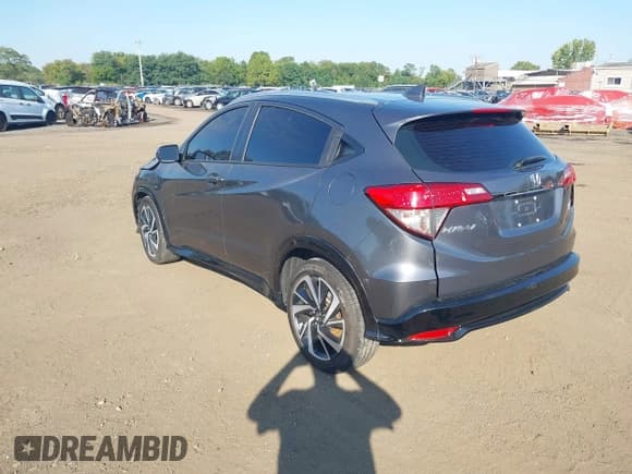 ✅ 2019 Honda HR-V Sport • VIN: 3CZRU6H15KG710080 • Lot: 43213802. Listed on IAAI with 65,445 mi. Free auction sales archive from the USA and detailed vehicle history report at DreamBid. Image 3.