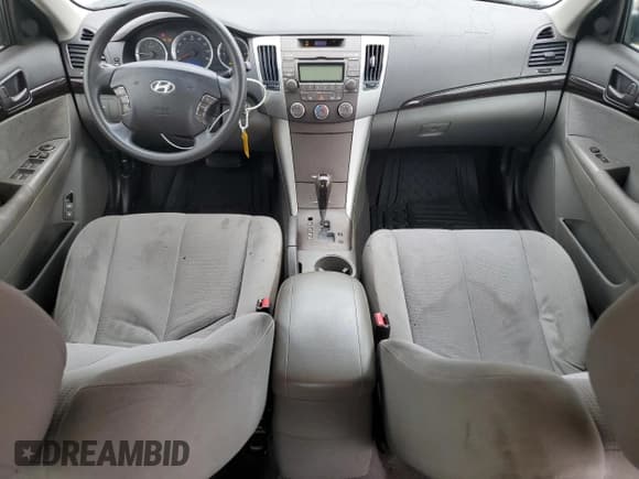 ✅ 2009 Hyundai Sonata GLS • VIN: 5NPET46CX9H485480 • Лот: 72884114. Опубликован ранее на Copart с пробегом 240 609 миль. Бесплатный доступ к архиву аукционных продаж из США и подробный отчёт об истории автомобиля на DreamBid. Изображение 8.