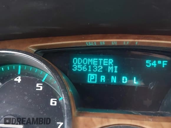 ✅ 2008 Buick Enclave CXL • VIN: 5GAER23758J209306 • Lot: 43572144. Listed on IAAI with 356,132 mi. Free auction sales archive from the USA and detailed vehicle history report at DreamBid. Image 15.