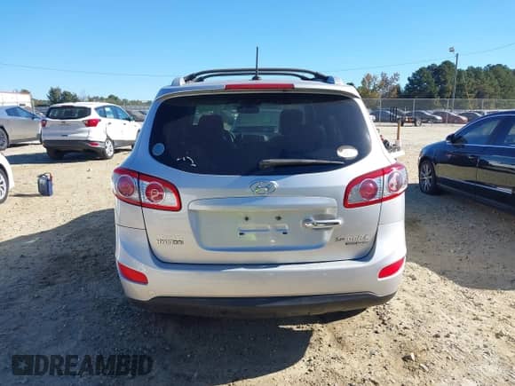 2011 Hyundai Santa Fe Limited с VIN 5XYZKDAG3BG032555, выставлен на аукционе IAAI как лот 43440132 с пробегом 188 904 миль миль и . История ставок и продаж доступна на DreamBid. Изображение 17.
