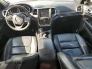 ✅ 2018 Jeep Grand Cherokee Limited • VIN: 1C4RJFBG6JC259979 • Lot: 54773885. Wystawiony na Copart z przebiegiem 151 839 mil. Bezpłatny archiwum sprzedaży aukcyjnych z USA i szczegółowy raport historii pojazdu na DreamBid. Zdjęcie 8.