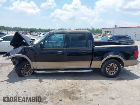 ✅ 2003 Ford F-150 XLT • VIN: 1FTRW07L93KB70825 • Lot: 42672351. Wystawiony na IAAI z przebiegiem Nie podano. Bezpłatny archiwum sprzedaży aukcyjnych z USA i szczegółowy raport historii pojazdu na DreamBid. Zdjęcie 15.