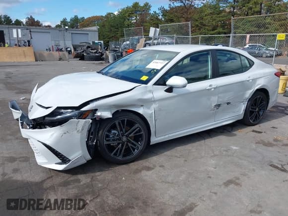 ✅ 2025 Toyota Camry LE • VIN: 4T1DBADK9SU532237 • Lot: 43467727. Listed on IAAI with 7,645 mi. Free auction sales archive from the USA and detailed vehicle history report at DreamBid. Image 6.