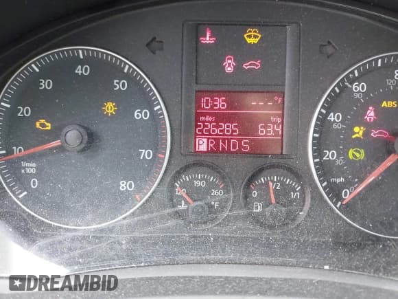 ✅ 2009 Volkswagen Jetta SE • VIN: 3VWRZ71K99M159242 • Lot: 42200917. Listed on IAAI with 226,285 mi. Free auction sales archive from the USA and detailed vehicle history report at DreamBid. Image 7.