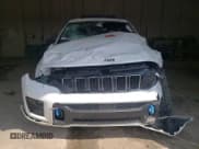 ✅ 2022 Jeep Grand Cherokee Overland • VIN: 1C4RJYD69N8764665 • Lot: 64628275. Listed on Copart with 47,762 mi. Free auction sales archive from the USA and detailed vehicle history report at DreamBid. Image 5.