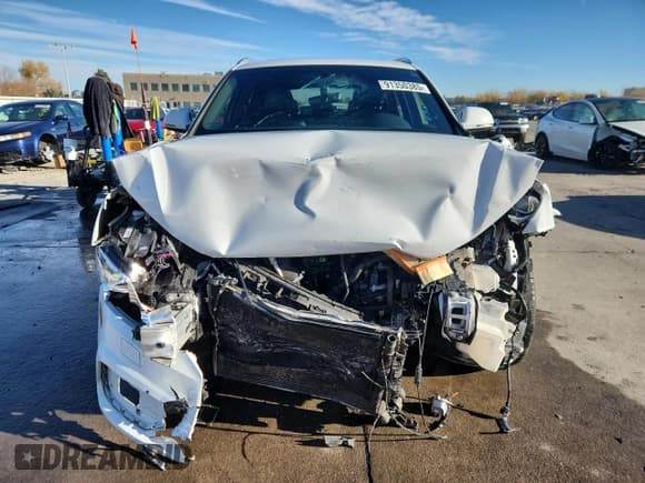 ✅ 2017 Audi Q3 Premium Plus • VIN: WA1JCCFS3HR010299 • Lot: 91350385. Wystawiony na Copart z przebiegiem 109 661 mil. Bezpłatny archiwum sprzedaży aukcyjnych z USA i szczegółowy raport historii pojazdu na DreamBid. Zdjęcie 5.