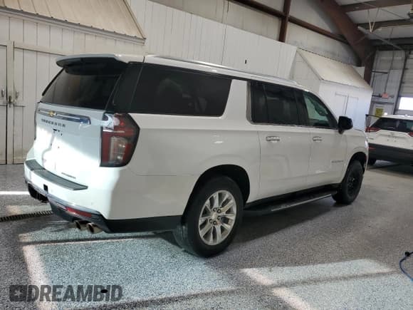 ✅ 2023 Chevrolet Suburban Premier • VIN: 1GNSCFKD2PR344574 • Lot: 86232995. Wystawiony na Copart z przebiegiem Nie podano. Bezpłatny archiwum sprzedaży aukcyjnych z USA i szczegółowy raport historii pojazdu na DreamBid. Zdjęcie 3.