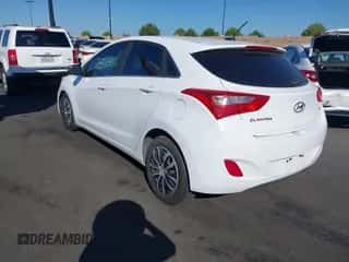 2017 Hyundai Elantra z VIN KMHD35LHXHU366880, wystawiony jako IAAI lot #43303369 z przebiegiem 144 742 mil mil oraz . Historia ofert i sprzedaży dostępna na DreamBid. Obrazek 3.