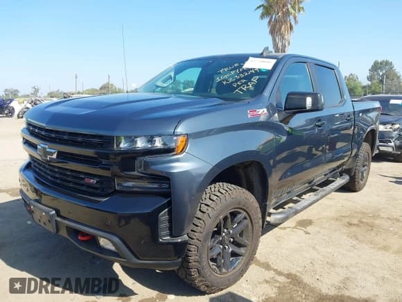 ✅ 2019 Chevrolet Silverado 1500 LT Trail Boss • VIN: 1GCPYFED9KZ332149 • Lot: 42720046. Wystawiony na IAAI z przebiegiem 89 370 mil. Bezpłatny archiwum sprzedaży aukcyjnych z USA i szczegółowy raport historii pojazdu na DreamBid. Zdjęcie 17.