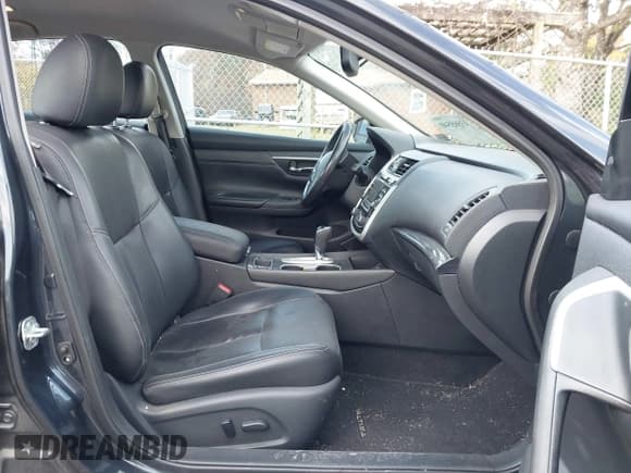 ✅ 2018 Nissan Altima S • VIN: 1N4AL3AP2JC166342 • Лот: 43585540. Опубликован ранее на IAAI с пробегом 122 450 миль. Бесплатный доступ к архиву аукционных продаж из США и подробный отчёт об истории автомобиля на DreamBid. Изображение 5.