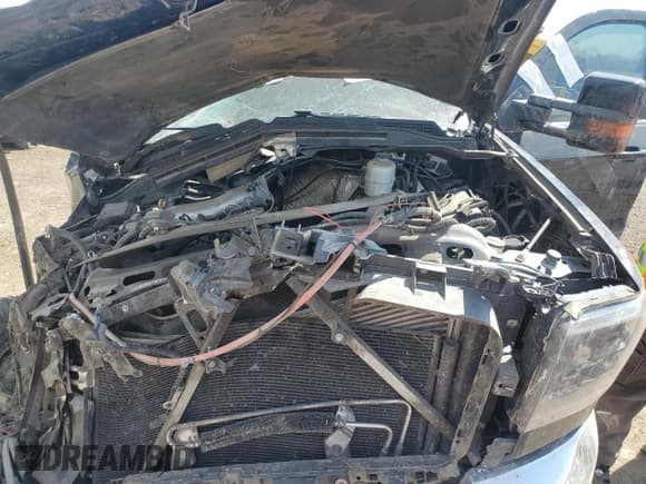 ✅ 2015 GMC Sierra 2500HD SLE • VIN: 1GT12YE87FF539622 • Lot: 49856905. Listed on Copart with 212,073 mi. Free auction sales archive from the USA and detailed vehicle history report at DreamBid. Image 11.