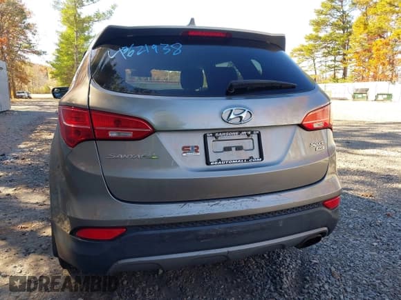 ✅ 2015 Hyundai Santa Fe • VIN: 5XYZTDLB4FG282648 • Лот: 43621938. Опубликован ранее на IAAI с пробегом 162 620 миль. Бесплатный доступ к архиву аукционных продаж из США и подробный отчёт об истории автомобиля на DreamBid. Изображение 6.