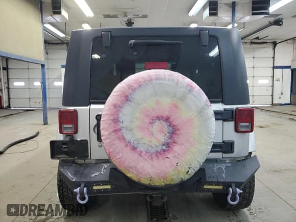 ✅ 2010 Jeep Wrangler Sahara • VIN: 1J4GA5D17AL109979 • Лот: 45081225. Опубликован ранее на Copart с пробегом 190 826 миль. Бесплатный доступ к архиву аукционных продаж из США и подробный отчёт об истории автомобиля на DreamBid. Изображение 6.