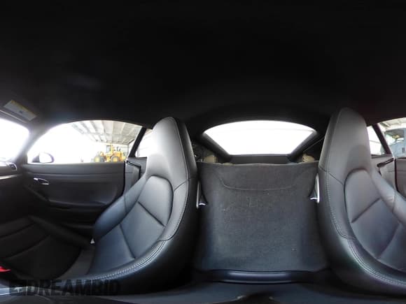 ✅ 2015 Porsche Cayman S • VIN: WP0AB2A80FK184898 • Lot: 41909079. Wystawiony na IAAI z przebiegiem 34 863 mil. Bezpłatny archiwum sprzedaży aukcyjnych z USA i szczegółowy raport historii pojazdu na DreamBid. Zdjęcie 19.