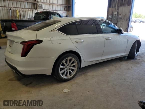 ✅ 2022 Cadillac CT5 Luxury • VIN: 1G6DM5RK1N0125025 • Lot: 55329745. Wystawiony na Copart z przebiegiem 47 217 mil. Bezpłatny archiwum sprzedaży aukcyjnych z USA i szczegółowy raport historii pojazdu na DreamBid. Zdjęcie 3.