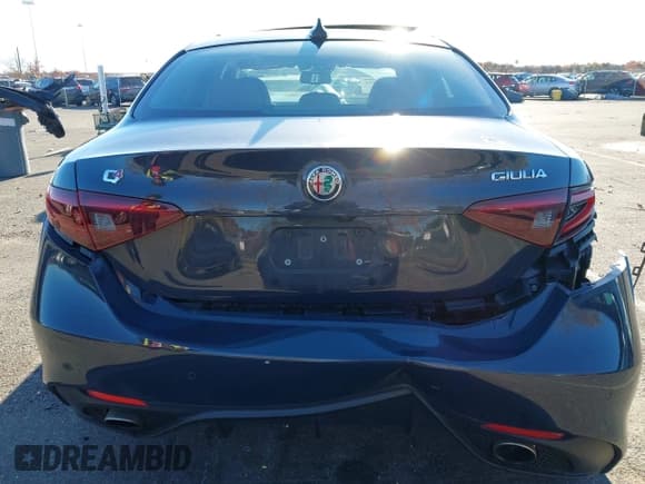 ✅ 2019 Alfa Romeo Giulia Ti Sport • VIN: ZARFANBN5K7603698 • Лот: 43600712. Опубликован ранее на IAAI с пробегом 65 912 миль. Бесплатный доступ к архиву аукционных продаж из США и подробный отчёт об истории автомобиля на DreamBid. Изображение 16.