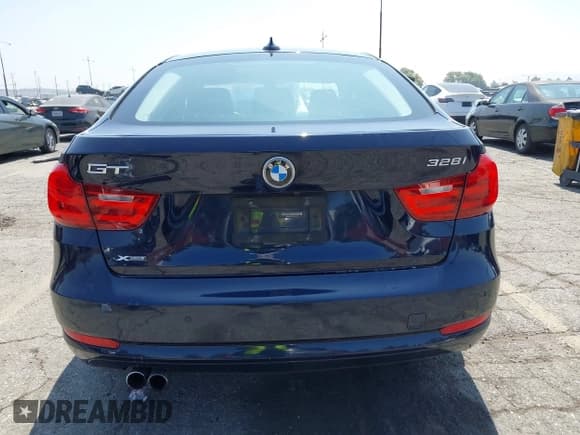 ✅ 2014 BMW 3 Series 328i Gran Turismo xDrive • VIN: WBA3X5C50ED557470 • Лот: 42606682. Опубликован ранее на IAAI с пробегом 172 016 миль. Бесплатный доступ к архиву аукционных продаж из США и подробный отчёт об истории автомобиля на DreamBid. Изображение 17.