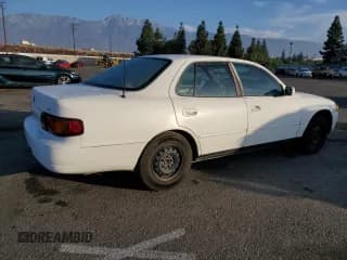 ✅ 1996 Toyota Camry DX • VIN: 4T1BG12K7TU943133 • Lot: 75562894. Wystawiony na Copart z przebiegiem 200 429 mil. Bezpłatny archiwum sprzedaży aukcyjnych z USA i szczegółowy raport historii pojazdu na DreamBid. Zdjęcie 3.