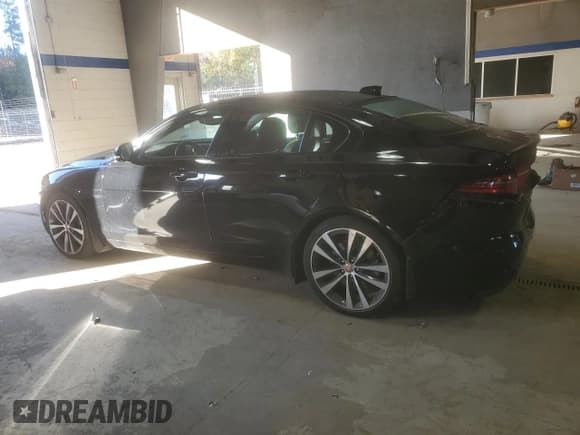 ✅ 2020 Jaguar XE S • VIN: SAJAJ4FX9LCP60087 • Lot: 89484615. Wystawiony na Copart z przebiegiem 50 358 mil. Bezpłatny archiwum sprzedaży aukcyjnych z USA i szczegółowy raport historii pojazdu na DreamBid. Zdjęcie 2.
