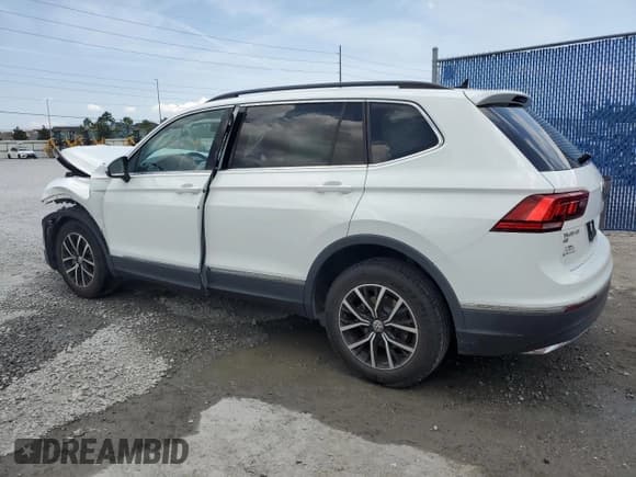 ✅ 2021 Volkswagen Tiguan SE • VIN: 3VV2B7AX5MM100395 • Lot: 57633995. Wystawiony na Copart z przebiegiem 81 548 mil. Bezpłatny archiwum sprzedaży aukcyjnych z USA i szczegółowy raport historii pojazdu na DreamBid. Zdjęcie 2.