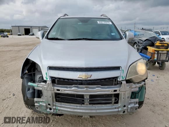 ✅ 2014 Chevrolet Captiva Sport LT • VIN: 3GNAL3EK2ES600498 • Lot: 93212975. Wystawiony na Copart z przebiegiem 137 294 mil. Bezpłatny archiwum sprzedaży aukcyjnych z USA i szczegółowy raport historii pojazdu na DreamBid. Zdjęcie 5.