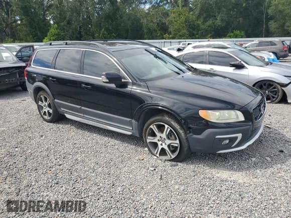 ✅ 2015 Volvo XC70 T6 Platinum • VIN: YV4902ND8F1194548 • Lot: 81262625. Listed on Copart with 170,620 mi. Free auction sales archive from the USA and detailed vehicle history report at DreamBid. Image 4.