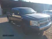 ✅ 2007 Chevrolet Silverado 1500 1LT • VIN: 3GCEC13J27G501078 • Lot: 41660302. Wystawiony na IAAI z przebiegiem 203 791 mil. Bezpłatny archiwum sprzedaży aukcyjnych z USA i szczegółowy raport historii pojazdu na DreamBid. Zdjęcie 1.
