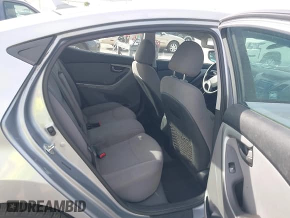 ✅ 2015 Hyundai Elantra SE • VIN: 5NPDH4AE9FH617663 • Lot: 43665334. Listed on IAAI with 88,823 mi. Free auction sales archive from the USA and detailed vehicle history report at DreamBid. Image 8.