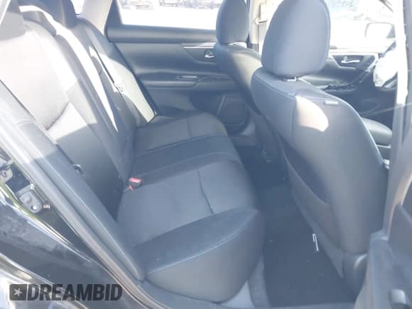 ✅ 2018 Nissan Altima SV • VIN: 1N4AL3AP1JC101949 • Lot: 43328769. Listed on IAAI with 60,764 mi. Free auction sales archive from the USA and detailed vehicle history report at DreamBid. Image 8.