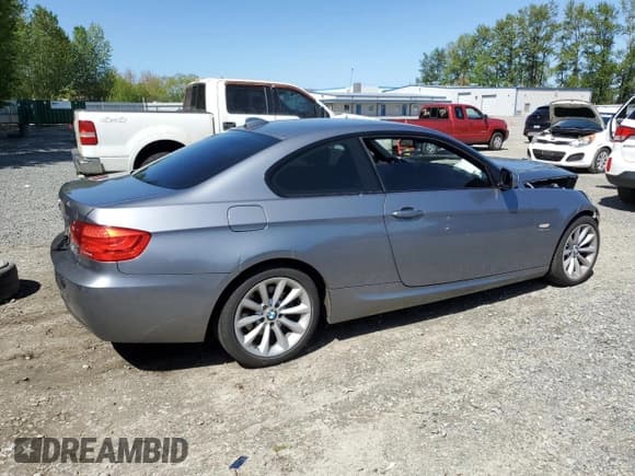 ✅ 2013 BMW 3 Series 328i xDrive • VIN: WBAKF5C55DJ297887 • Lot: 55305325. Listed on Copart with 127,754 mi. Free auction sales archive from the USA and detailed vehicle history report at DreamBid. Image 3.