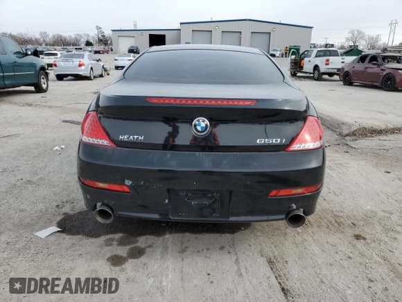 ✅ 2009 BMW 6 Series 650i • VIN: WBAEA53539CV92557 • Lot: 88932905. Wystawiony na Copart z przebiegiem 139 711 mil. Bezpłatny archiwum sprzedaży aukcyjnych z USA i szczegółowy raport historii pojazdu na DreamBid. Zdjęcie 6.