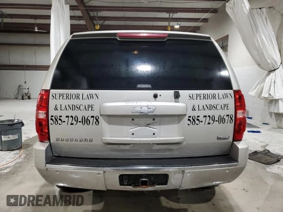 ✅ 2009 Chevrolet Suburban Commercial • VIN: 1GNFK163X9R239129 • Lot: 91366865. Listed on Copart with 205,946 mi. Free auction sales archive from the USA and detailed vehicle history report at DreamBid. Image 6.