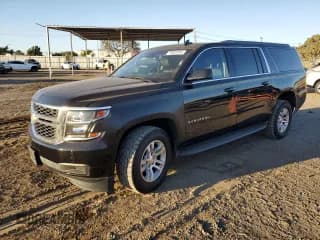 ✅ 2016 Chevrolet Suburban LT • VIN: 1GNSCHKC4GR395416 • Lot: 79481614. Wystawiony na Copart z przebiegiem 134 716 mil. Bezpłatny archiwum sprzedaży aukcyjnych z USA i szczegółowy raport historii pojazdu na DreamBid. Zdjęcie 1.