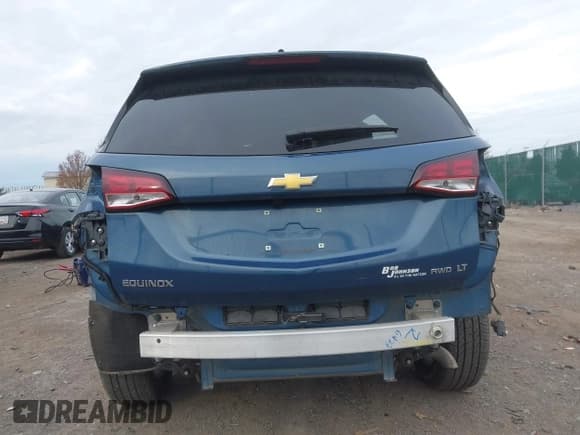 ✅ 2024 Chevrolet Equinox LT • VIN: 3GNAXUEG7RL374044 • Lot: 43765473. Listed on IAAI with 10,852 mi. Free auction sales archive from the USA and detailed vehicle history report at DreamBid. Image 18.