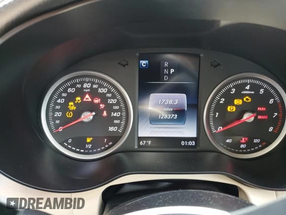 ✅ 2017 Mercedes-Benz GLC 300 • VIN: WDC0J4KB3HF194898 • Lot: 59907785. Wystawiony na Copart z przebiegiem 128 373 mil. Bezpłatny archiwum sprzedaży aukcyjnych z USA i szczegółowy raport historii pojazdu na DreamBid. Zdjęcie 9.