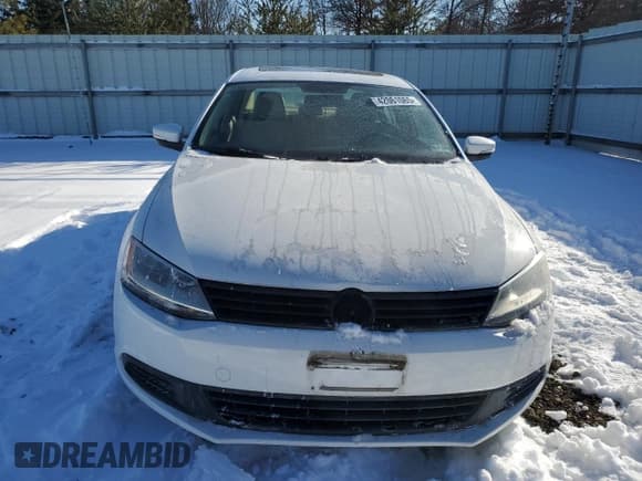 ✅ 2011 Volkswagen Jetta SE • VIN: 3VWDX7AJ3BM080629 • Lot: 42061065. Listed on Copart with 94,867 mi. Free auction sales archive from the USA and detailed vehicle history report at DreamBid. Image 5.