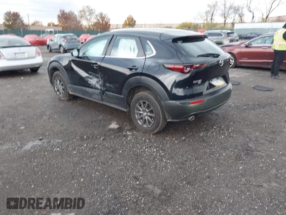✅ 2023 Mazda CX-30 S • VIN: 3MVDMBAM8PM519323 • Лот: 43659390. Опубликован ранее на IAAI с пробегом 35 714 миль. Бесплатный доступ к архиву аукционных продаж из США и подробный отчёт об истории автомобиля на DreamBid. Изображение 3.