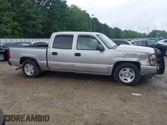 ✅ 2006 Chevrolet Silverado 1500 LT1 • VIN: 2GCEC13T661128104 • Лот: 42430767. Опубликован ранее на IAAI с пробегом 276 945 миль. Бесплатный доступ к архиву аукционных продаж из США и подробный отчёт об истории автомобиля на DreamBid. Изображение 13.