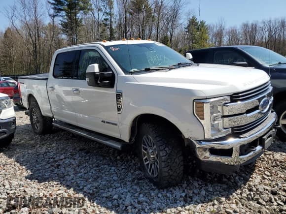 ✅ 2018 Ford F-350 XL • VIN: 1FT8W3BT0JEC03730 • Лот: 48977245. Опубликован ранее на Copart с пробегом 170 202 миль. Бесплатный доступ к архиву аукционных продаж из США и подробный отчёт об истории автомобиля на DreamBid. Изображение 4.