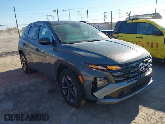 ✅ 2026 Hyundai Tucson SEL • VIN: 5NMJB3DE5TH613709 • Лот: 43613911. Опубликован ранее на IAAI с пробегом 4 914 миль. Бесплатный доступ к архиву аукционных продаж из США и подробный отчёт об истории автомобиля на DreamBid. Изображение 1.