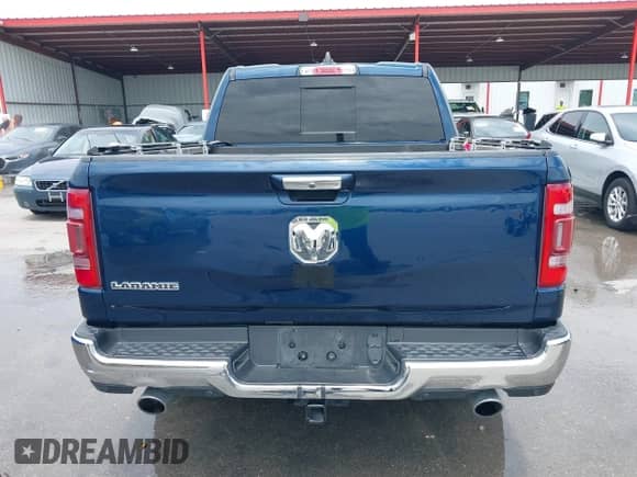 2020 Ram 1500 Laramie с VIN 1C6RREJT6LN321221, выставлен на аукционе IAAI как лот 42651449 с пробегом 68 034 миль миль и . История ставок и продаж доступна на DreamBid. Изображение 16.