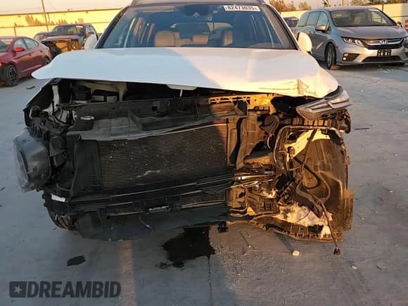 ✅ 2020 Hyundai Santa Fe Limited • VIN: 5NMS53AD1LH196175 • Лот: 82473035. Опубликован ранее на Copart с пробегом 97 466 миль. Бесплатный доступ к архиву аукционных продаж из США и подробный отчёт об истории автомобиля на DreamBid. Изображение 14.