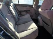 ✅ 2008 Honda Accord LX • VIN: 1HGCP263X8A020883 • Lot: 91171915. Wystawiony na Copart z przebiegiem 121 836 mil. Bezpłatny archiwum sprzedaży aukcyjnych z USA i szczegółowy raport historii pojazdu na DreamBid. Zdjęcie 10.